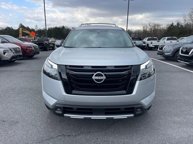new 2025 Nissan Pathfinder car, priced at $48,331