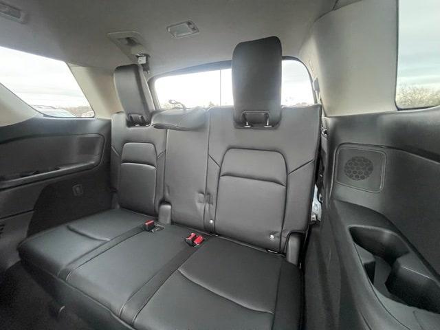 new 2025 Nissan Pathfinder car, priced at $48,331