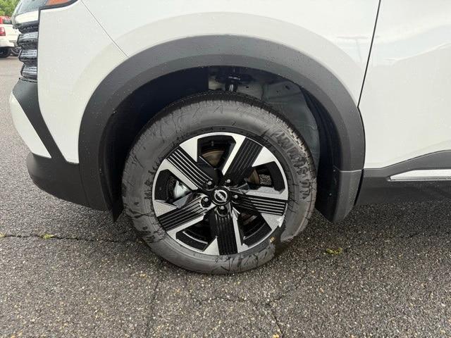 new 2025 Nissan Kicks car, priced at $26,871