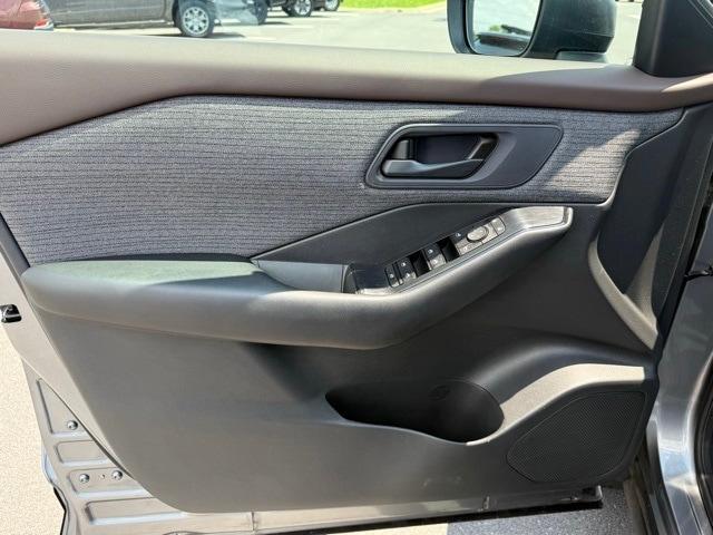 used 2023 Nissan Rogue car, priced at $21,900