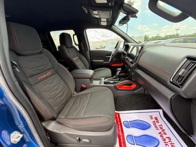 new 2025 Nissan Frontier car