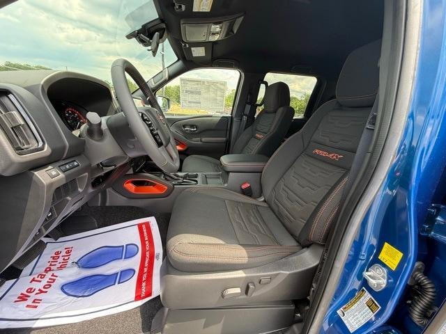 new 2025 Nissan Frontier car