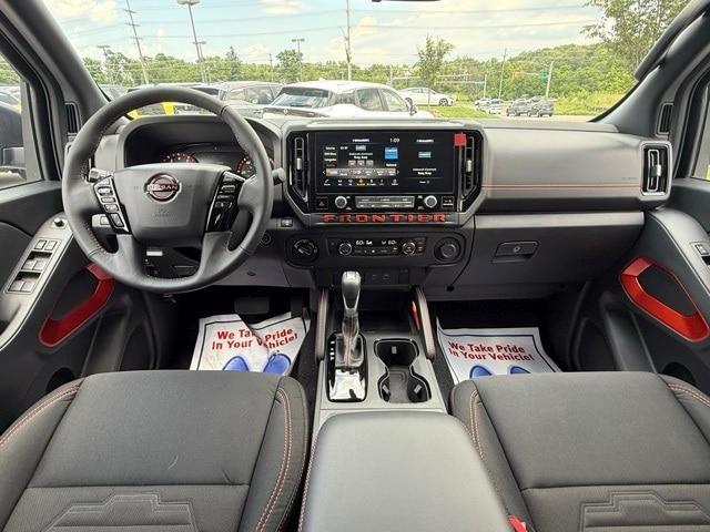 new 2025 Nissan Frontier car