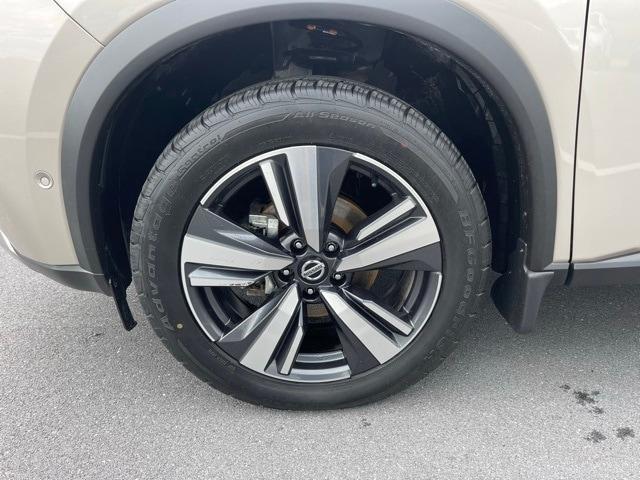 used 2021 Nissan Rogue car, priced at $26,900