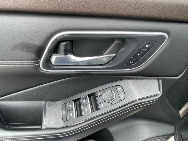 used 2021 Nissan Rogue car, priced at $26,900