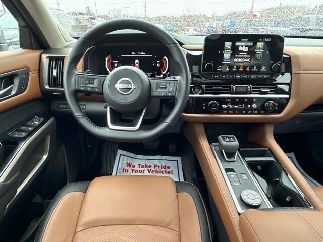 new 2025 Nissan Pathfinder car, priced at $46,332