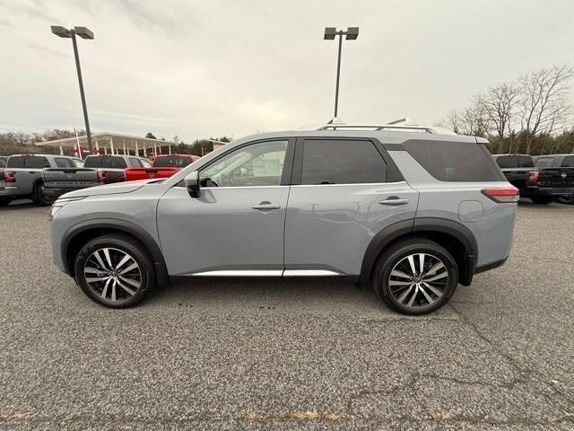 new 2025 Nissan Pathfinder car, priced at $46,332