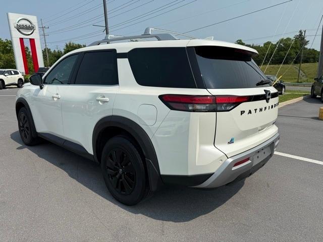 used 2022 Nissan Pathfinder car, priced at $33,900