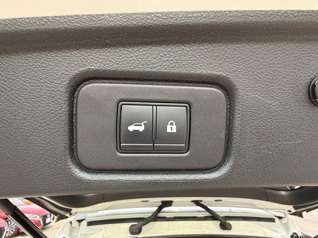used 2022 Nissan Pathfinder car, priced at $33,900