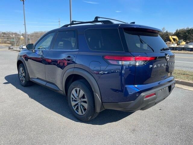new 2025 Nissan Pathfinder car, priced at $38,290