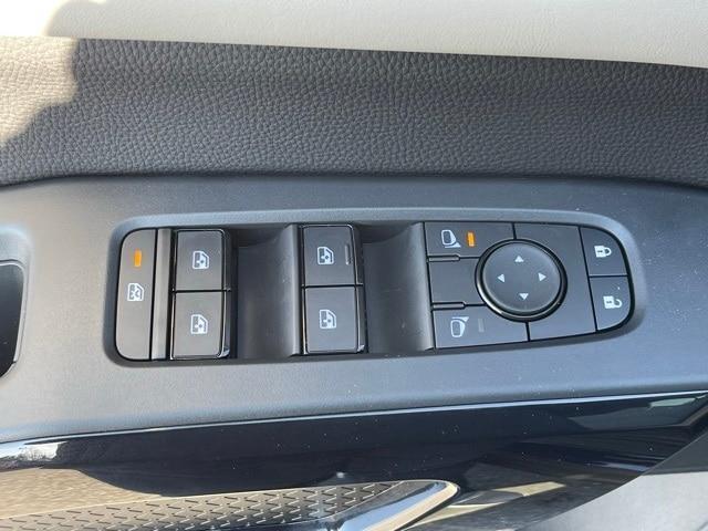 new 2025 Nissan Pathfinder car, priced at $41,890