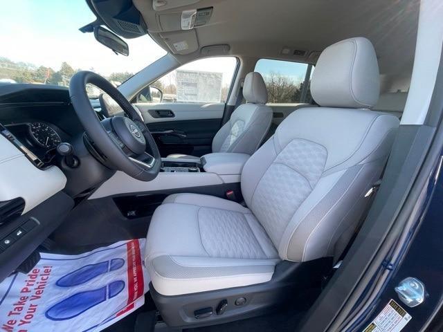 new 2025 Nissan Pathfinder car, priced at $41,890