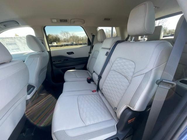 new 2025 Nissan Pathfinder car, priced at $41,890