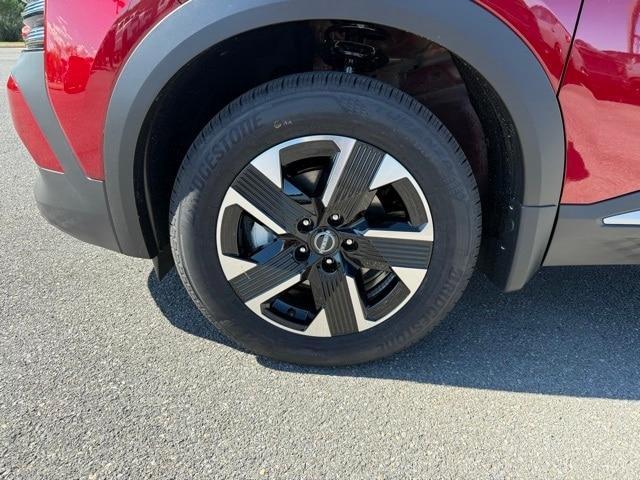 new 2025 Nissan Kicks car, priced at $26,971