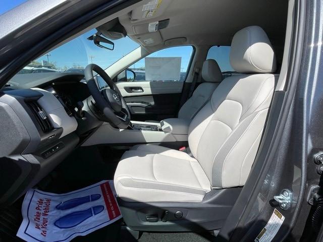 new 2025 Nissan Pathfinder car, priced at $40,446