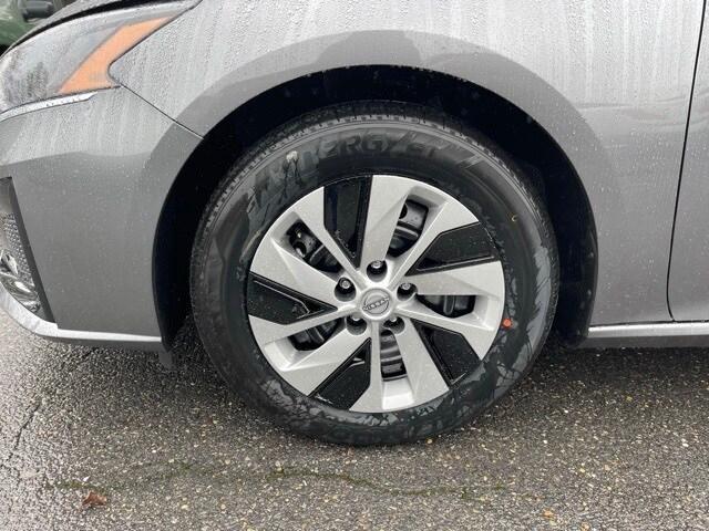 new 2025 Nissan Altima car, priced at $26,338