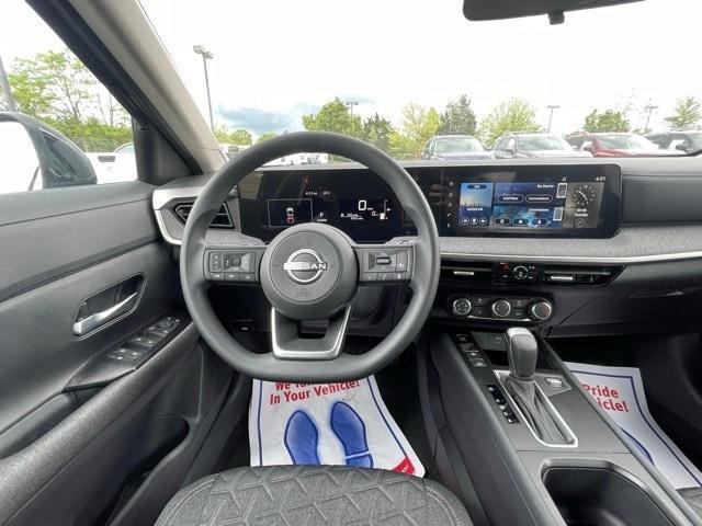 new 2025 Nissan Kicks car, priced at $24,621