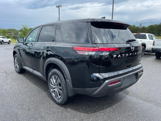 new 2025 Nissan Pathfinder car, priced at $38,104