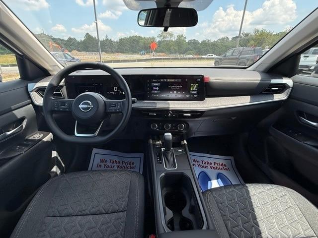 new 2025 Nissan Kicks car, priced at $27,124