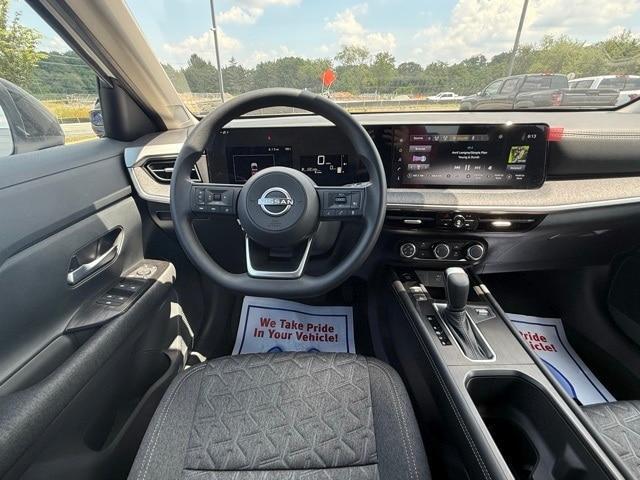 new 2025 Nissan Kicks car, priced at $27,124