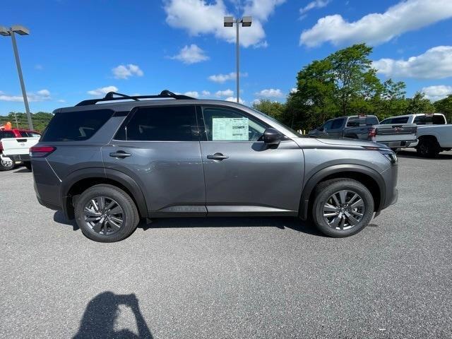 new 2025 Nissan Pathfinder car, priced at $39,486