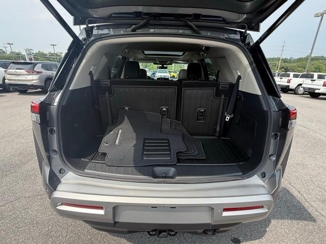 new 2025 Nissan Pathfinder car, priced at $46,667