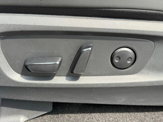 new 2025 Nissan Pathfinder car, priced at $46,667