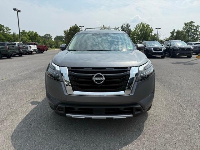 new 2025 Nissan Pathfinder car, priced at $46,667