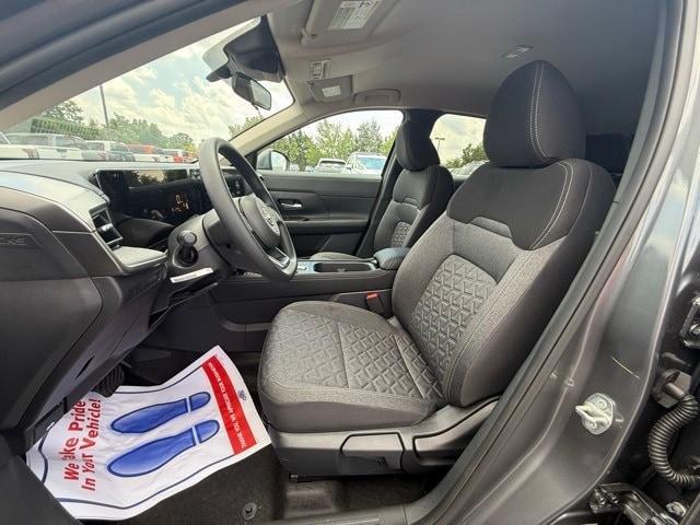 new 2025 Nissan Kicks car, priced at $26,567