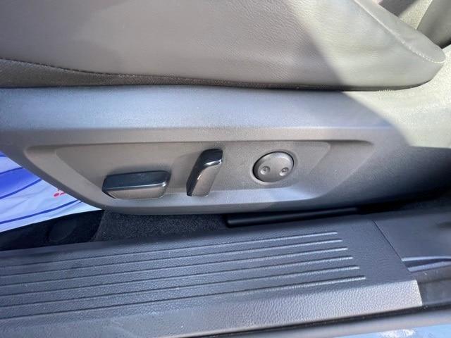 used 2022 Nissan Rogue car, priced at $25,300