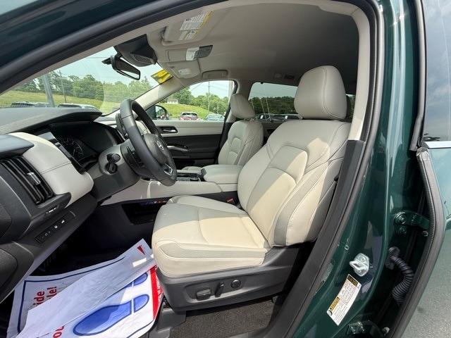 used 2024 Nissan Pathfinder car, priced at $40,900