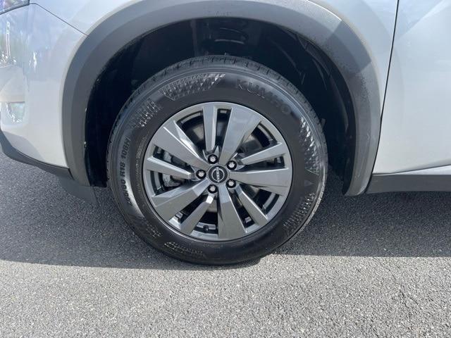 used 2024 Nissan Pathfinder car, priced at $35,700