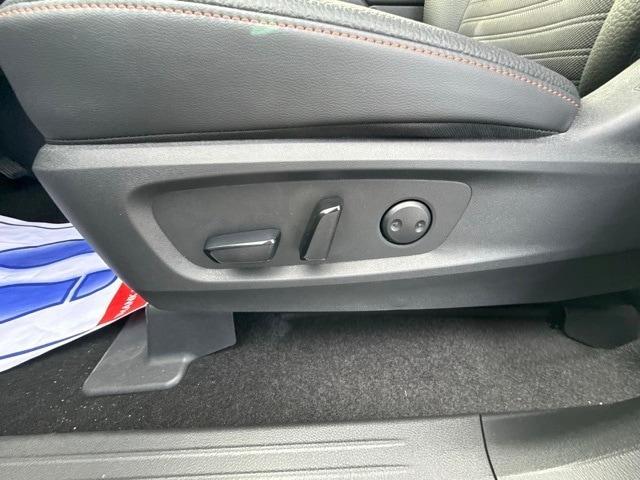 new 2025 Nissan Pathfinder car, priced at $39,267