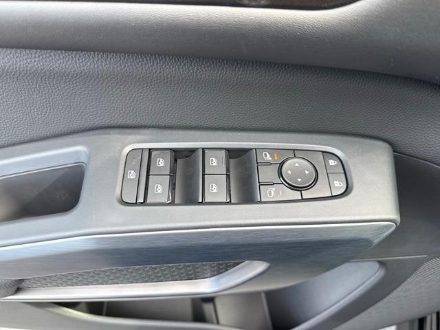 new 2025 Nissan Pathfinder car, priced at $39,267