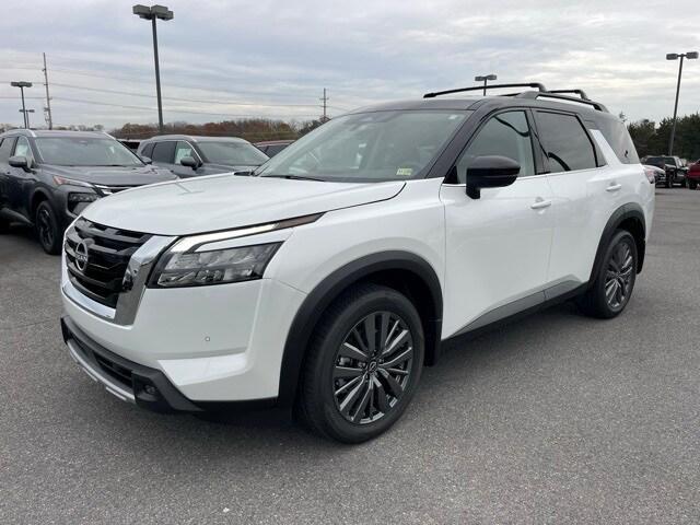 new 2025 Nissan Pathfinder car, priced at $52,225