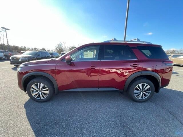 new 2025 Nissan Pathfinder car, priced at $41,087