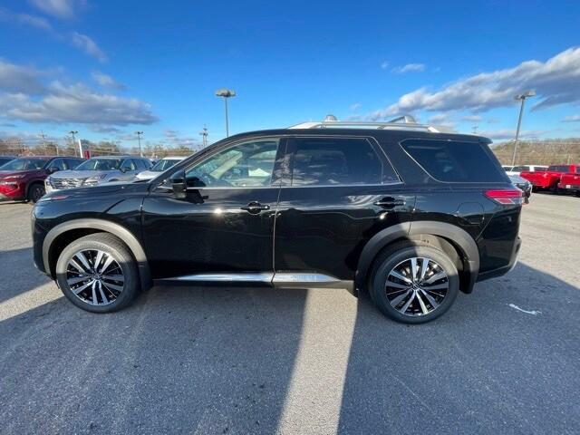 new 2025 Nissan Pathfinder car, priced at $51,423