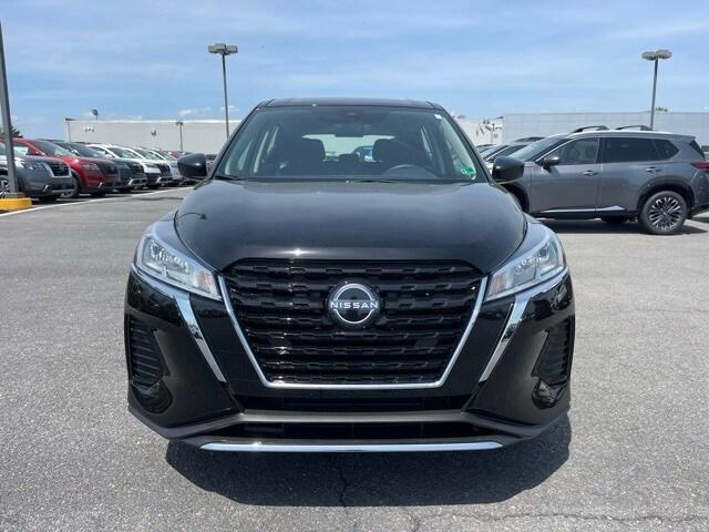 new 2025 Nissan Kicks Play car, priced at $23,179