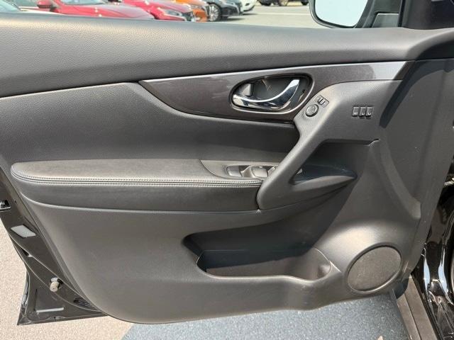 used 2020 Nissan Rogue car, priced at $17,900