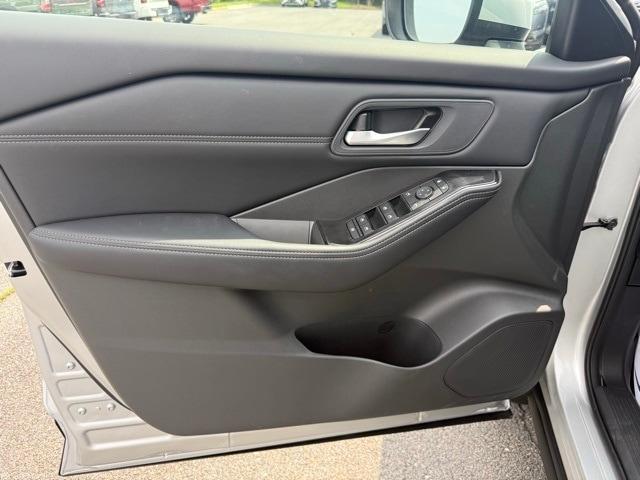 new 2025 Nissan Rogue car