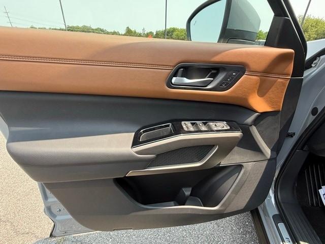 new 2025 Nissan Pathfinder car
