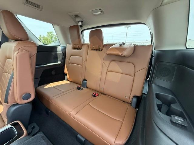 new 2025 Nissan Pathfinder car