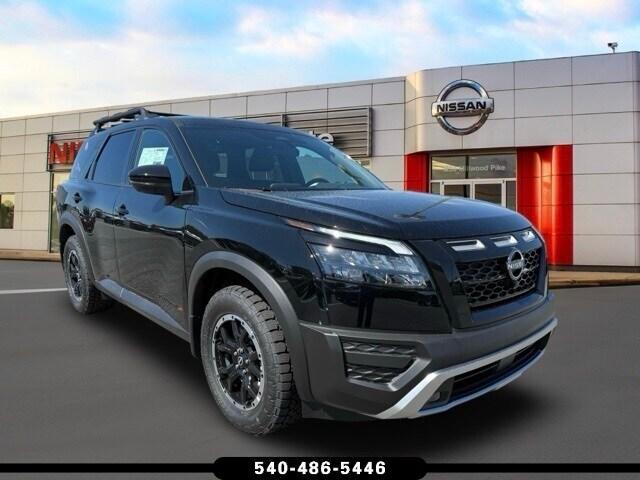 new 2025 Nissan Pathfinder car, priced at $43,178