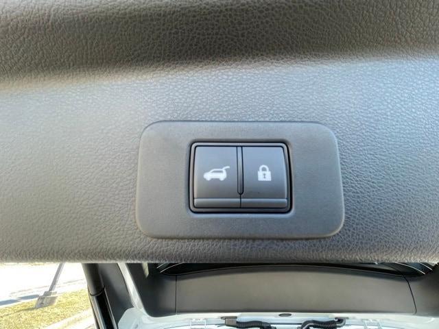 new 2025 Nissan Murano car, priced at $50,039