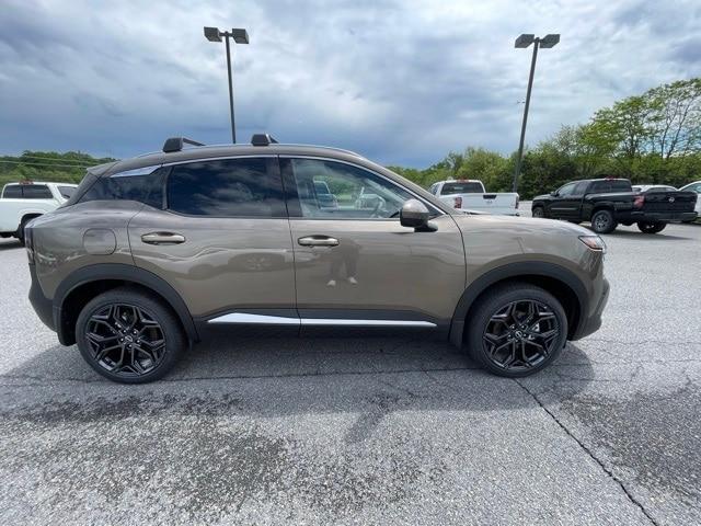 new 2025 Nissan Kicks car, priced at $30,589