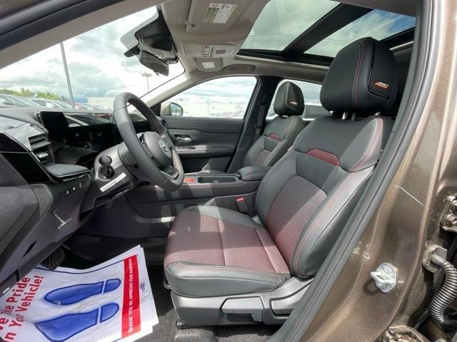 new 2025 Nissan Kicks car, priced at $30,589