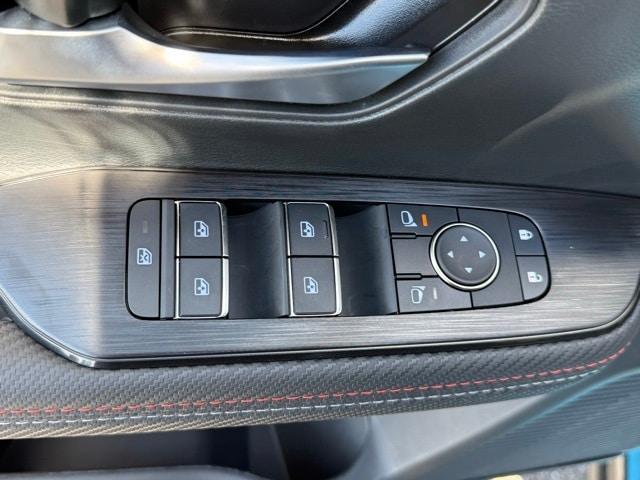 new 2025 Nissan Kicks car, priced at $32,123