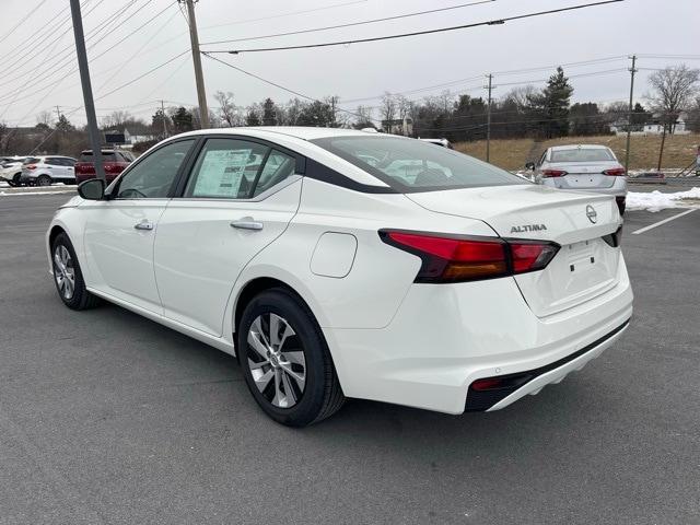 new 2025 Nissan Altima car, priced at $25,678