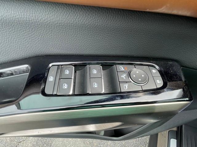 new 2025 Nissan Pathfinder car, priced at $51,841
