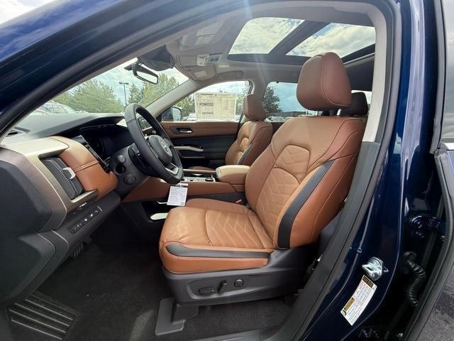new 2025 Nissan Pathfinder car, priced at $45,569